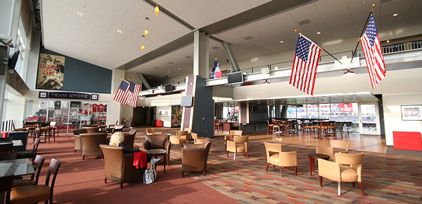 nationals park stars and stripes club